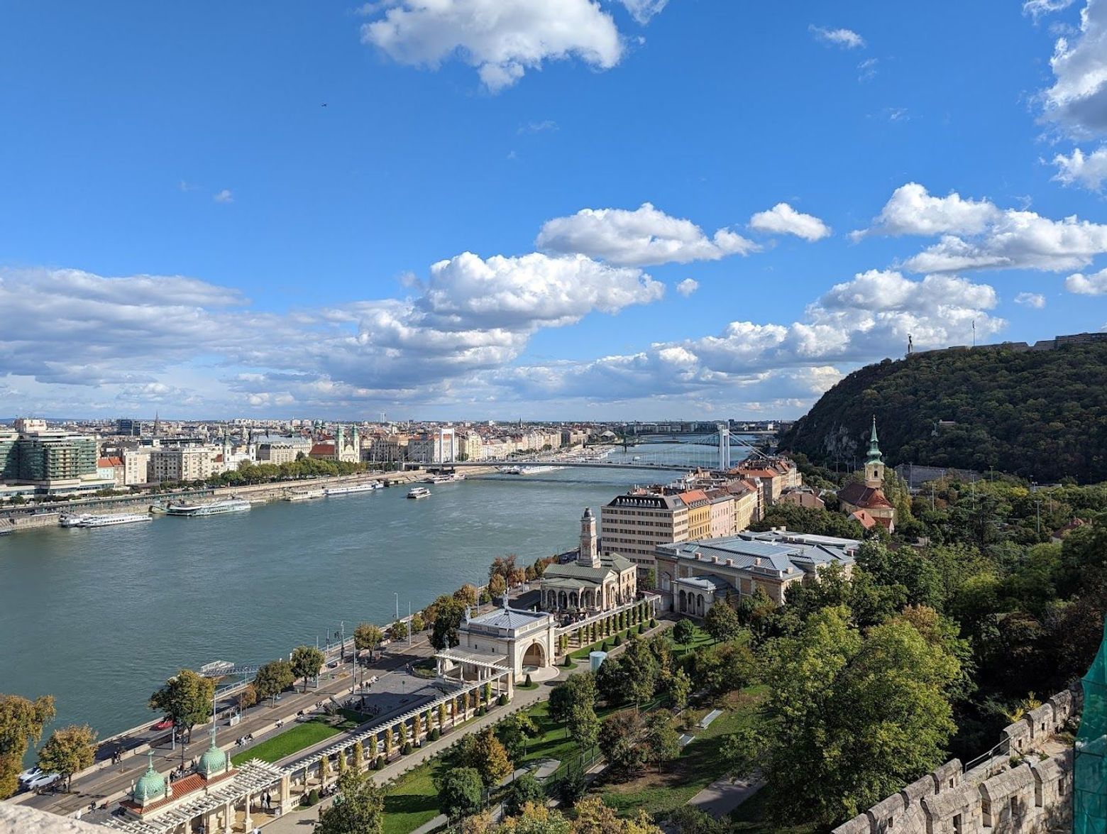 Budapest: Architectural Marvels Audio Tour