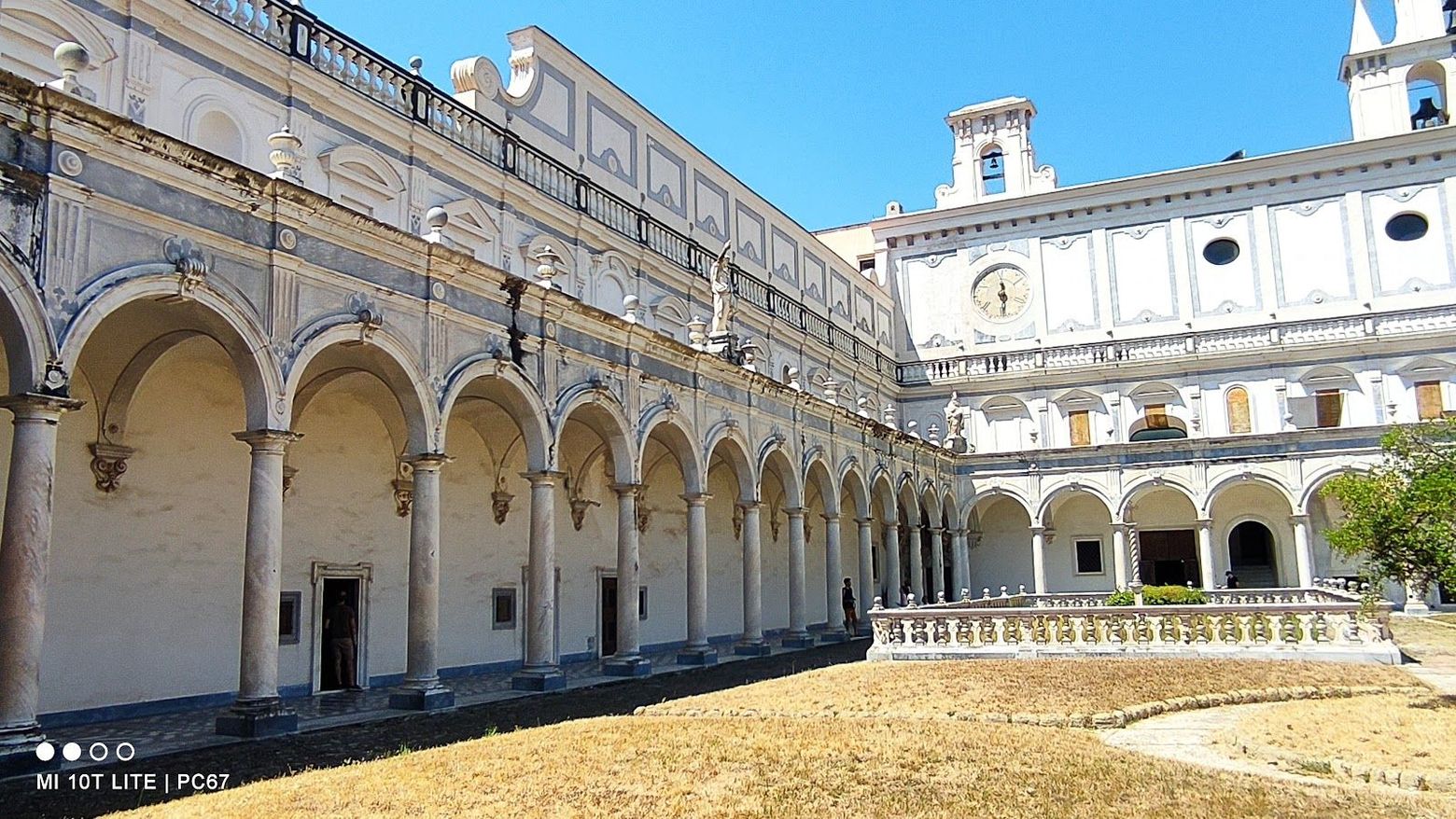 Naples: Self-Guided Walking Audio Tour - photo 2