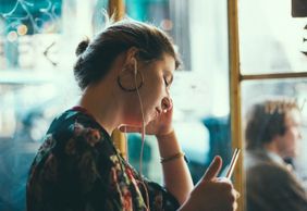 Paris: Montparnasse Tower Ticket & Audio Tour