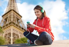 Iconic Eiffel Tower Ticket & In-App Audio Tour: Visit the Highlight of Paris