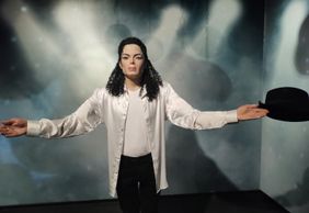 Prague: Madame Tussauds Ticket & City Discovery Audio Tour