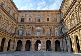 Florence: Pitti Palace, Boboli & Bardini Gardens Ticket & Sightseeing Audio Tour