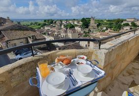 Saint-Émilion Private Walking Tour: Medieval Marvels