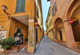Bologna: Architectural Marvels Audio Tour