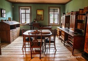 Weimar: A Journey Through Iconic City Landmarks