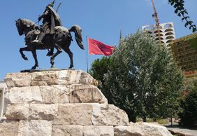 Tirana: Cultural Gems Audio Tour