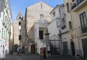 Salerno's Enchanting Walk: Hidden Gems & Historic Sights