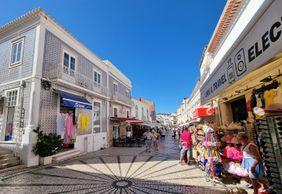 Albufeira: Time-Traveler's Audio Tour