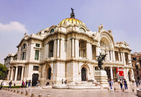 Mexico City: Palacio de Bellas Artes Audio Tour