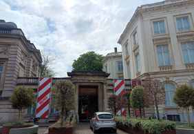 Brussels: BELvue Museum Ticket & City Highlights Audio Tour