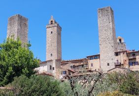 San Gimignano: Medieval Echoes Self-Guided Audio Tour