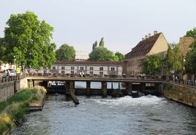 Strasbourg: Neustadt's Historic Gems Audio Tour