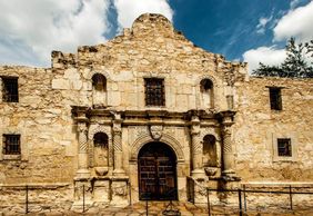San Antonio: A Walk Through Historic Heart & Heritage