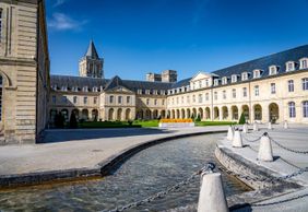 Caen: Footsteps Through History Audio Tour