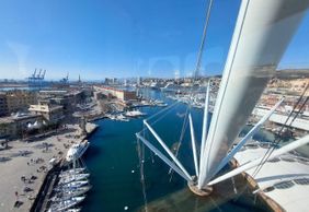 Genoa: Piazzas & Sea Legends Audio Tour