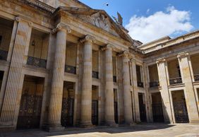 Bogota: Audio Tour From Plaza de Boli­var to Museo del Oro