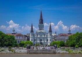 New Orleans: Voodoo Teen Queen Mysteries Audio Tour