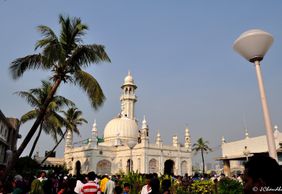 Mumbai's Sacred Spaces: A Self-Guided Walking Tour