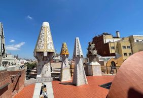 Barcelona's Architectural Marvels with Güell Palace Ticket