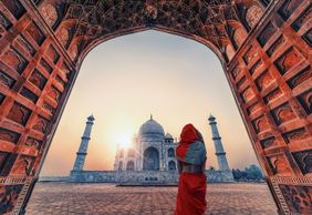 Agra: Taj Mahal Ticket & Audio Tour