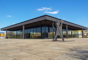 Berlin: Neue Nationalgalerie Entry
