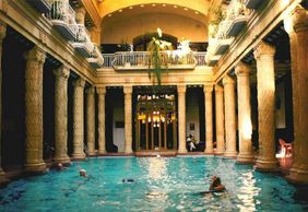 Gellért Spa: Full-Day Ticket + Complimentary Palinka Experience