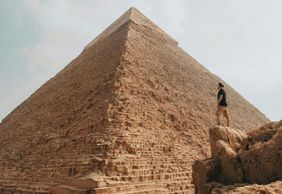 Giza Pyramids & Sphinx: Entry Ticket + Roundtrip Transport