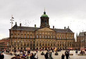 Amsterdam: Royal Palace Audio Tour (Without a Ticket)
