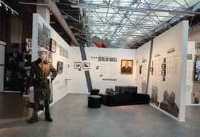 Prague: Historical Exploration with Museum of Communism Ticket