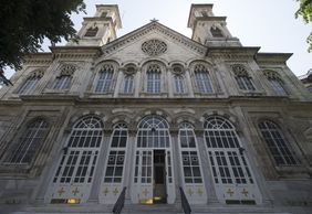 Istanbul: White Emigration Audio Tour from Taksim to the Bosphorus