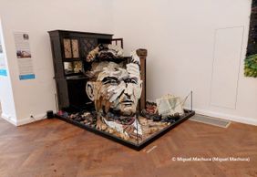 Prague's Enchanted Pathways Tour with Illusion Art Museum Ticket