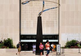 Washington, D.C.: Smithsonian National Museum of American History Audio Tour