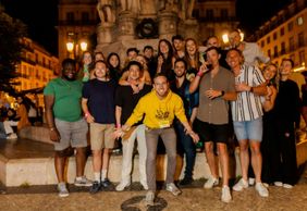 Lisbon: Pub Crawl with Open Bar, Shots, and VIP Club Entry