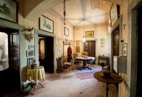 Morazzone: Casa Macchi Entry