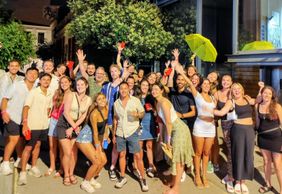 Athens: Pub Crawl + Unlimited Drinks + Nightclub Entry