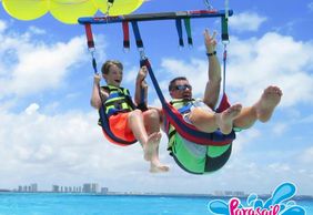 Cancún: Parasailing Open Date Ticket