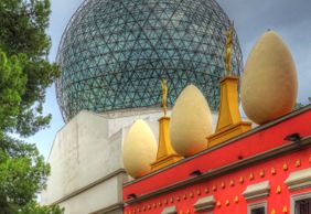Figueres: Dali Theater Museum Ticket & Audio Tour