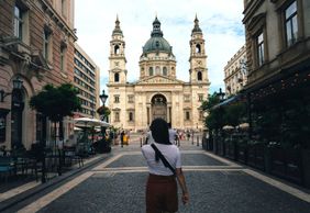 Budapest: St. Stephen's Basilica Ticket & City Walk Audio Tour