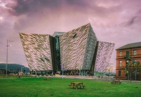 Belfast Sightseeing Tour with Titanic Belfast Ticket
