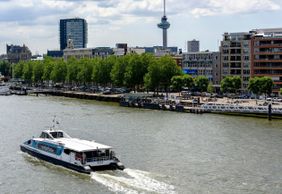 Waterbus Ticket Between Rotterdam, Kinderdijk, and Dordrecht with Audio City Walks