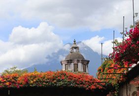 Antigua Guatemala: Time-Traveler's Audio Tour