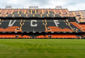 Valencia: Mestalla Stadium Ticket & City Highlights Audio Tour
