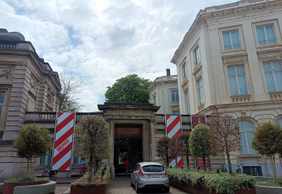 Brussels: BELvue Museum Ticket & City Highlights Audio Tour