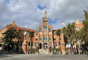 Barcelona: Sant Pau Ticket & City Discovery Audio Tour