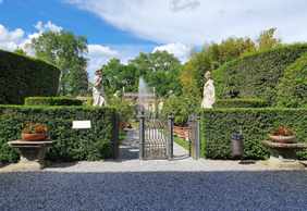 Lucca: Historic Alleys and Landmarks Audio Tour