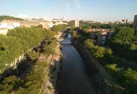 Madrid: Riverside Wonders Audio Tour