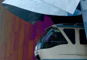 Artistic Seattle: Engaging with the Extraordinary on the Vibrant Streets