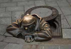 Bratislava: Historic Old Town & Castle Audio Tour