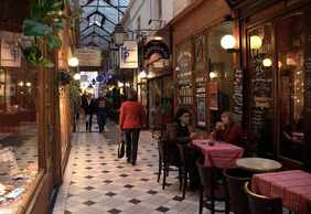 Paris: Covered Passages Audio Tour