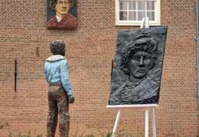 Leiden: Self-Guided Audio Walk Through Canals, Science and Faith